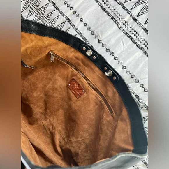 PATRICIA NASH Black Leather Tote - Picture 5 of 10